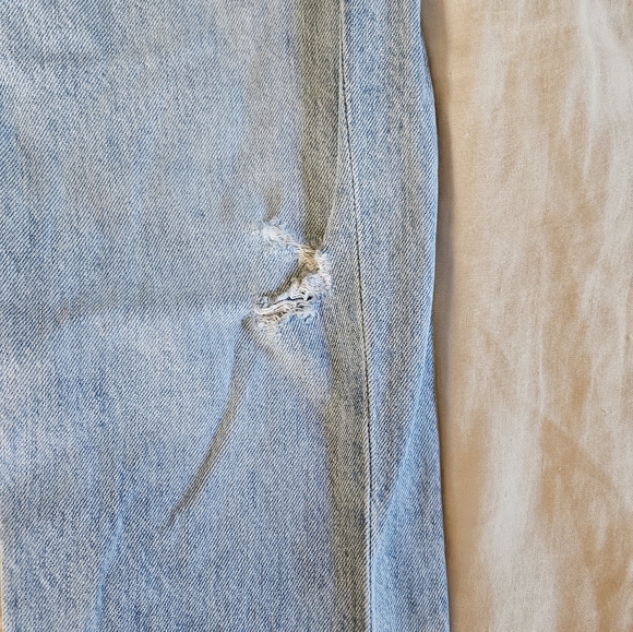 Agolde Riley Blue Distressed Jeans - Picture 3 of 8